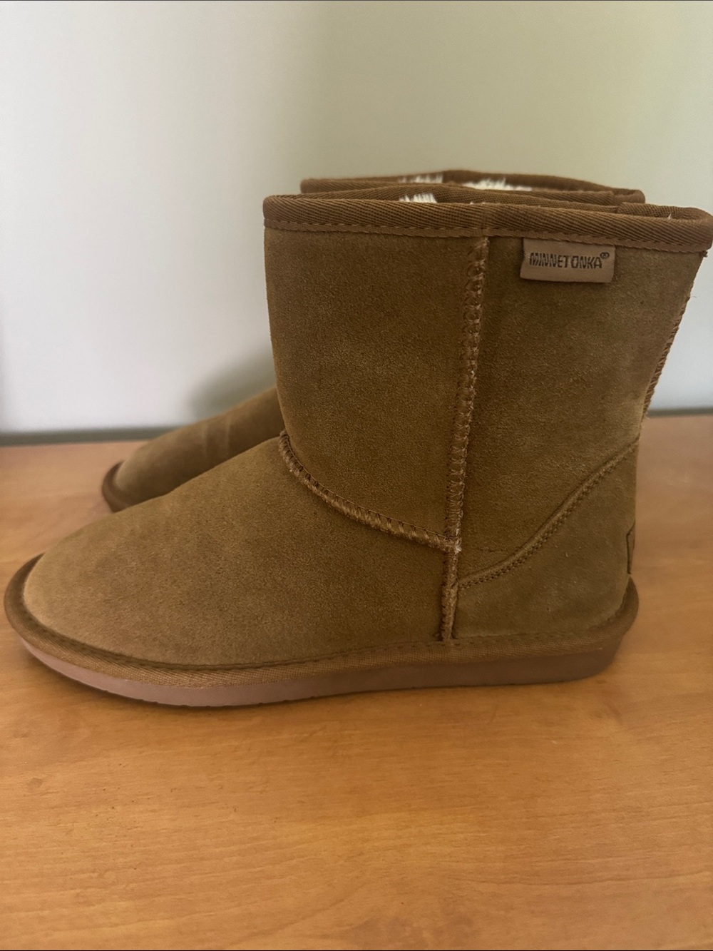 Minnetonka Chestnut Brown Shearling-Lined Suede Booties - Picture 4 of 6